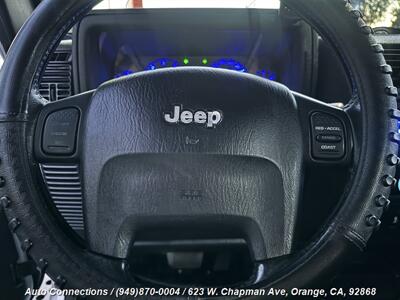 2005 Jeep Wrangler Unlimited   - Photo 12 - Orange, CA 92868