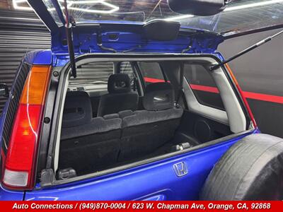 2001 Honda CR-V LX   - Photo 18 - Orange, CA 92868