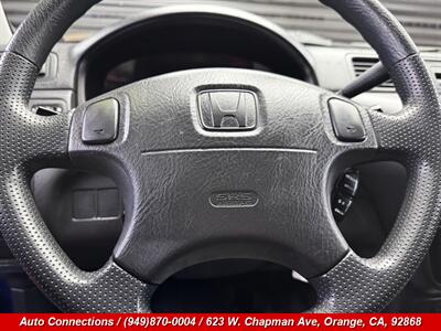 2001 Honda CR-V LX   - Photo 13 - Orange, CA 92868