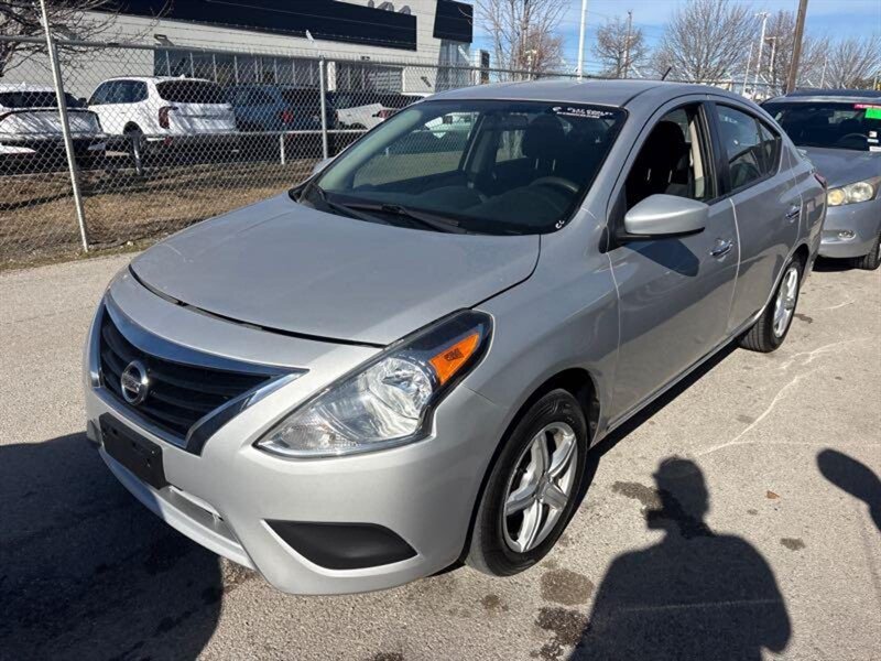 2019 Nissan Versa SV  