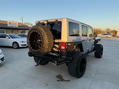 2012 Jeep Wrangler Unlimited Rubicon 4x4   - Photo 6 - Wylie, TX 75098