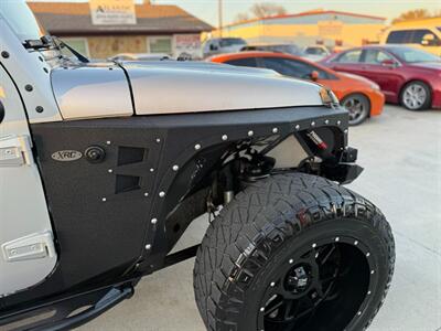 2012 Jeep Wrangler Unlimited Rubicon 4x4   - Photo 11 - Wylie, TX 75098