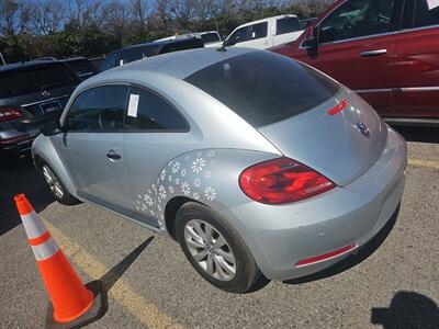 2013 Volkswagen Beetle 2.5L Entry PZEV   - Photo 10 - Wylie, TX 75098