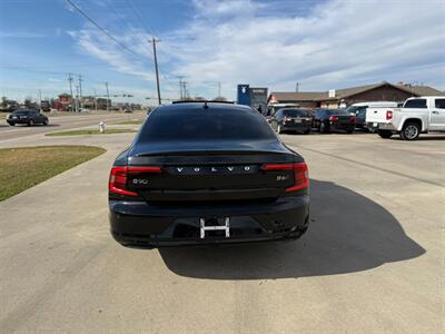 2022 Volvo S90 B6 Momentum   - Photo 18 - Wylie, TX 75098