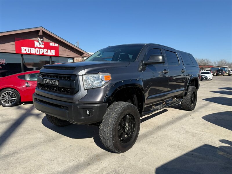 2015 Toyota Tundra SR5 LIFTED 4x4  