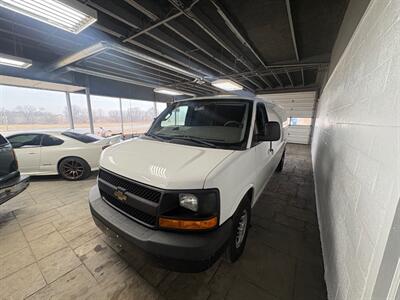 2016 Chevrolet Express 2500   - Photo 4 - Newark, IL 60541