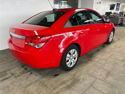 2015 Chevrolet Cruze LS Auto   - Photo 2 - Newark, IL 60541