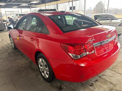 2015 Chevrolet Cruze LS Auto   - Photo 3 - Newark, IL 60541