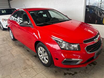2015 Chevrolet Cruze LS Auto   - Photo 1 - Newark, IL 60541
