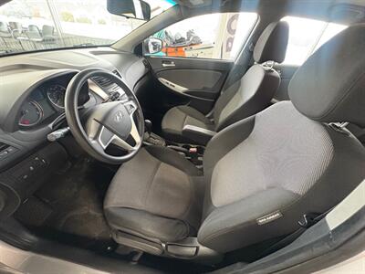 2012 Hyundai ACCENT GS - Photo 5 - Newark, IL 60541