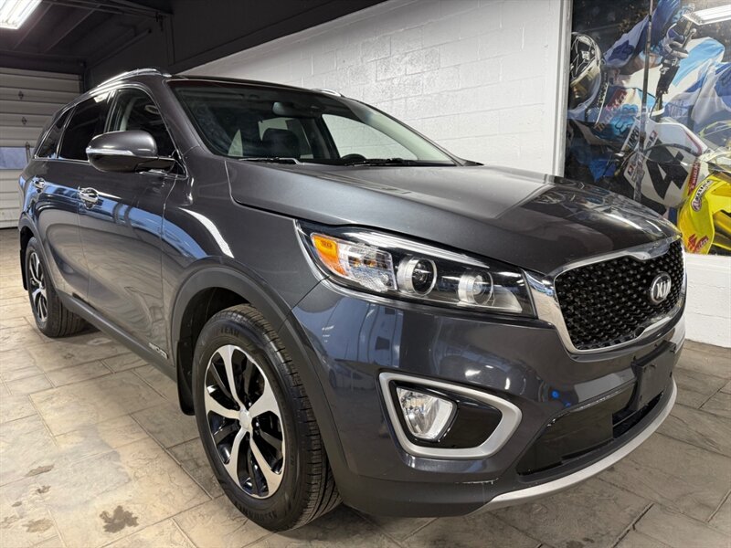 2017 Kia Sorento EX V6  