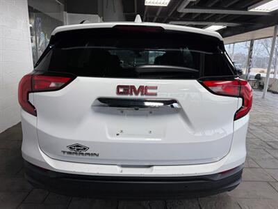 2021 GMC Terrain SLE   - Photo 5 - Newark, IL 60541