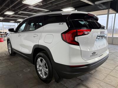 2021 GMC Terrain SLE   - Photo 4 - Newark, IL 60541