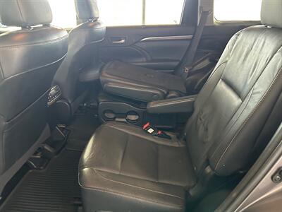 2014 Toyota Highlander Limited   - Photo 7 - Newark, IL 60541