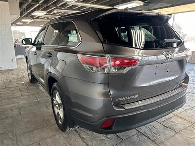 2014 Toyota Highlander Limited   - Photo 4 - Newark, IL 60541