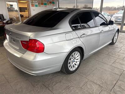 2009 BMW 328i   - Photo 2 - Newark, IL 60541