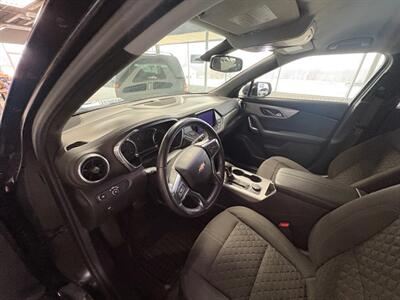 2019 Chevrolet Blazer LT   - Photo 5 - Newark, IL 60541