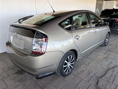 2004 Toyota Prius   - Photo 2 - Newark, IL 60541