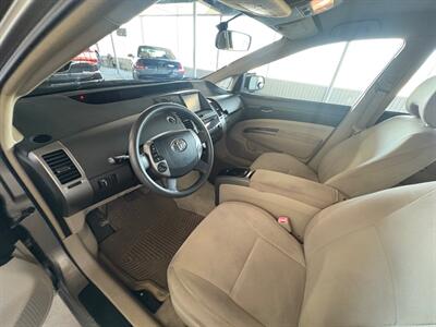 2004 Toyota Prius   - Photo 5 - Newark, IL 60541