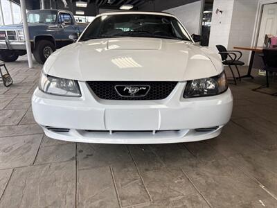2001 Ford Mustang   - Photo 4 - Newark, IL 60541