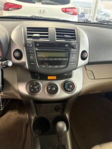 2007 Toyota RAV4   - Photo 8 - Newark, IL 60541