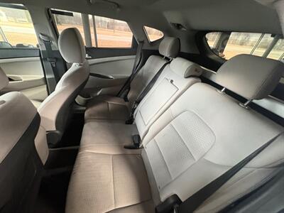 2021 Hyundai TUCSON Value   - Photo 8 - Newark, IL 60541