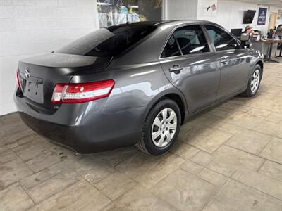2010 Toyota Camry LE - Photo 2 - Newark, IL 60541