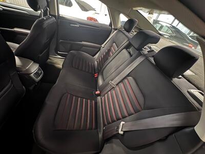 2013 Ford Fusion SE - Photo 6 - Newark, IL 60541