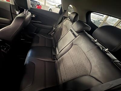 2017 Kia Niro EX Premium   - Photo 7 - Newark, IL 60541