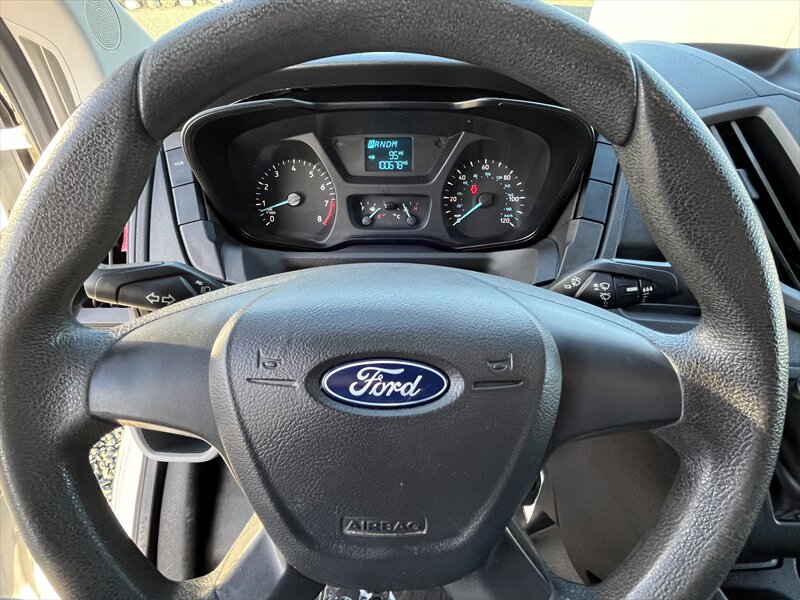 2018 Ford TRANSIT 150 photo