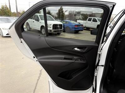 2018 Chevrolet Equinox LT   - Photo 15 - Winston Salem, NC 27106