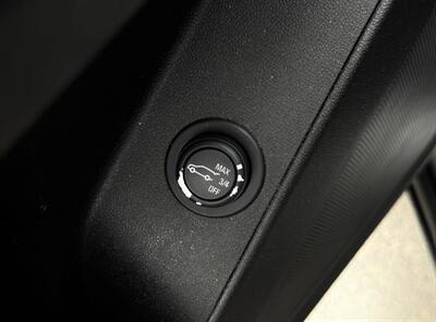 2018 Chevrolet Equinox LT   - Photo 12 - Winston Salem, NC 27106