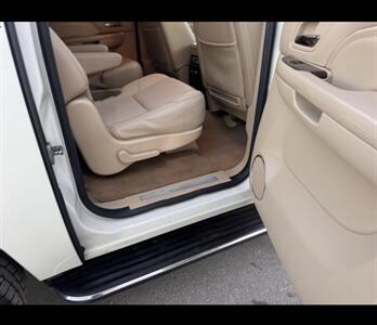 2014 Cadillac Escalade ESV Luxury   - Photo 25 - Winston Salem, NC 27106