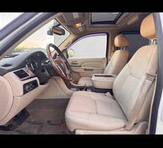 2014 Cadillac Escalade ESV Luxury   - Photo 17 - Winston Salem, NC 27106