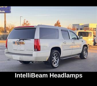 2014 Cadillac Escalade ESV Luxury   - Photo 9 - Winston Salem, NC 27106