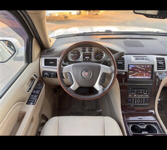 2014 Cadillac Escalade ESV Luxury   - Photo 35 - Winston Salem, NC 27106