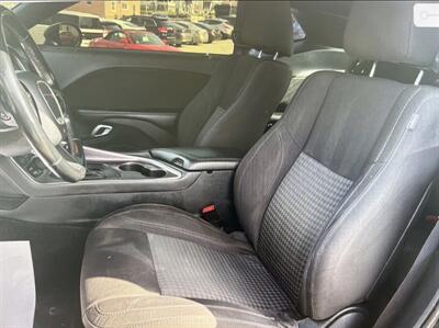 2017 Dodge Challenger R/T   - Photo 6 - Winston Salem, NC 27106