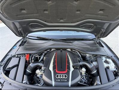 2017 Audi S8 plus 4.0T quattro   - Photo 48 - Winston Salem, NC 27106