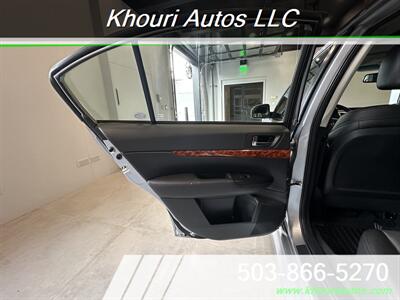 2012 Subaru Legacy 2.5i Limited   - Photo 14 - Portland, OR 97214