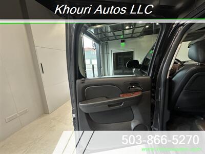2011 Chevrolet Suburban LTZ - Photo 14 - Portland, OR 97214