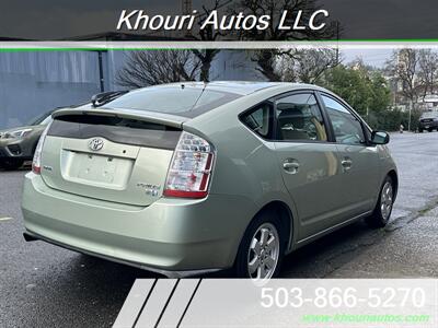 2008 Toyota Prius Touring-CLEAN CARFAX / 2 OWNERS  SERVICED AT TOYOTA! - Photo 7 - Portland, OR 97214