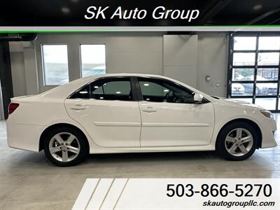 2013 Toyota Camry SE   - Photo 8 - Portland, OR 97214