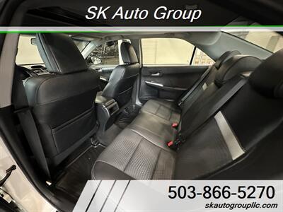2013 Toyota Camry SE   - Photo 16 - Portland, OR 97214