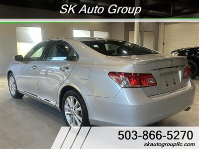 2011 Lexus ES 350   - Photo 8 - Portland, OR 97214