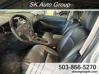 2011 Lexus ES 350   - Photo 20 - Portland, OR 97214