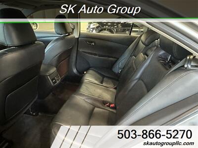 2011 Lexus ES 350   - Photo 24 - Portland, OR 97214