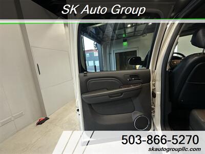 2012 GMC Yukon XL Denali - Photo 12 - Portland, OR 97214