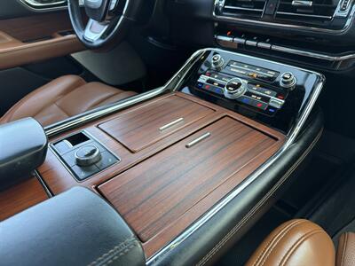 2020 Lincoln Navigator L Reserve   - Photo 20 - San Juan Capistrano, CA 92675