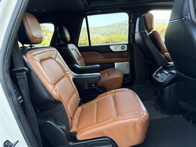 2020 Lincoln Navigator L Reserve   - Photo 16 - San Juan Capistrano, CA 92675