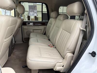 2004 Lincoln Navigator Luxury - Photo 16 - San Juan Capistrano, CA 92675